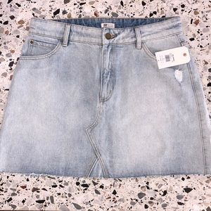 Billabong Denim Charlie Skirt NWT -32